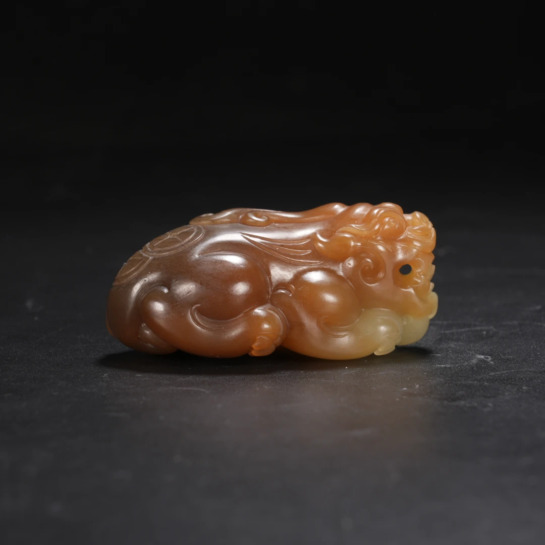 lot32和田玉糖白貔貅