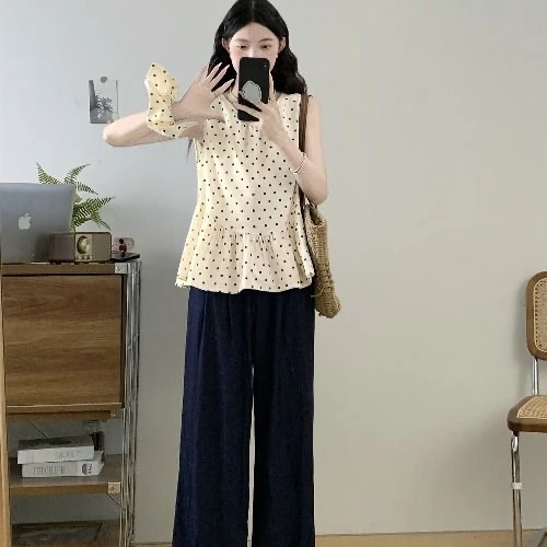 法式黑色碎花小飞袖连衣群