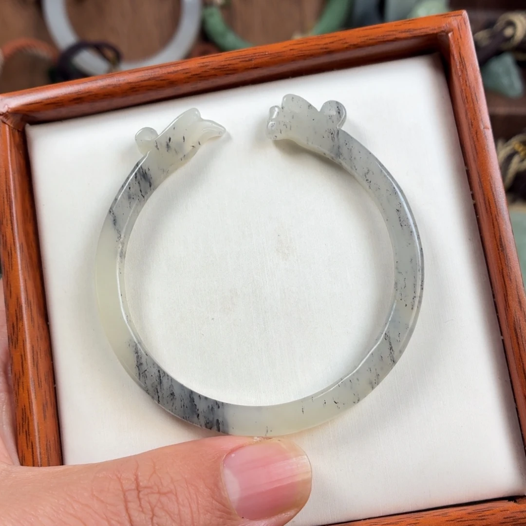 和田玉未镶嵌颈饰圈口53