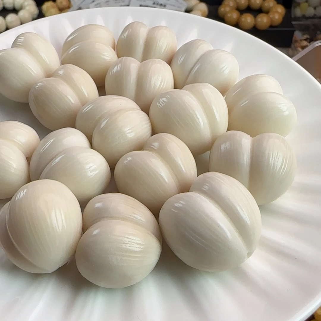 手串菩提根/象牙果全品卡24-25白色拉丝屁桃爱心10颗