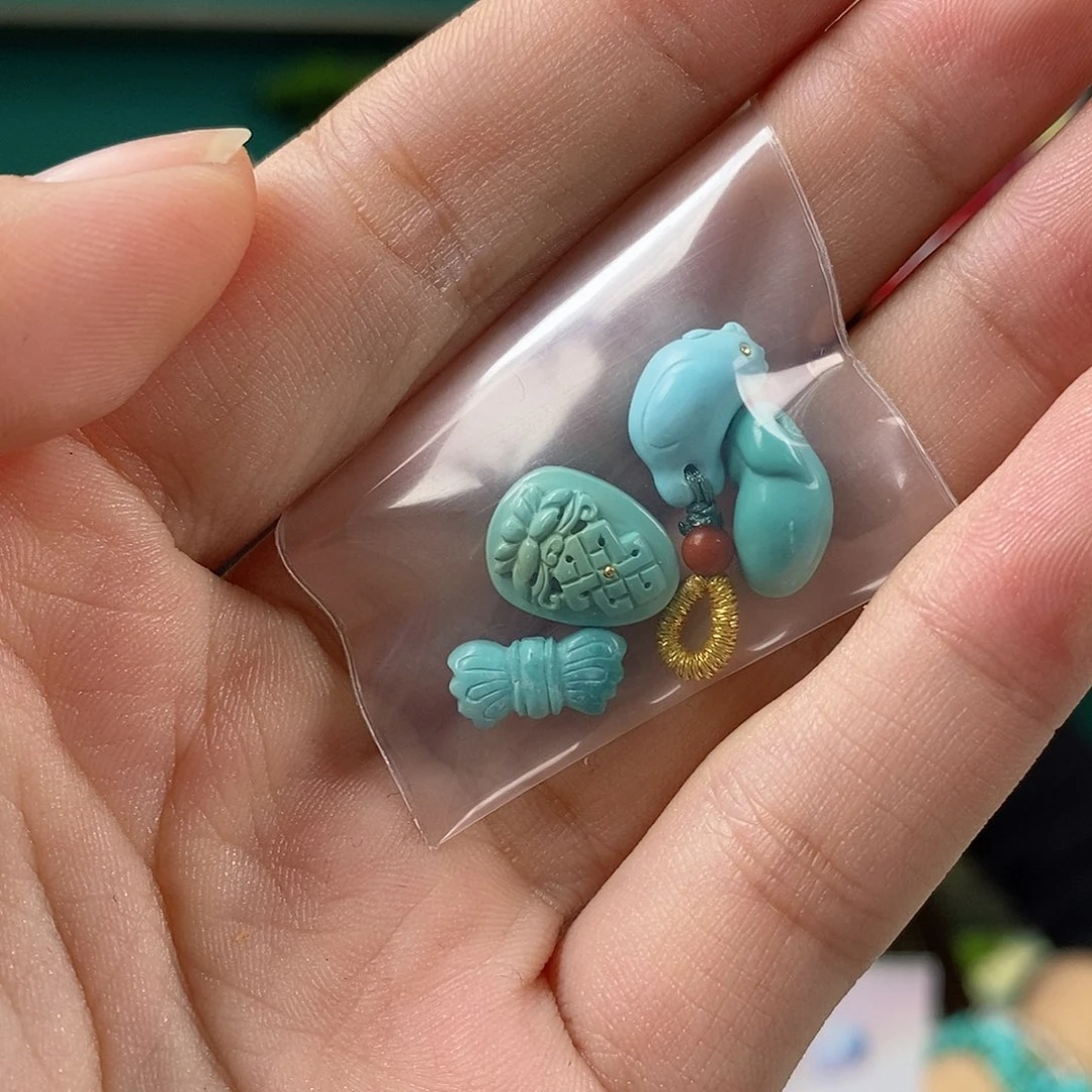 绿松石未镶嵌珠宝奇石