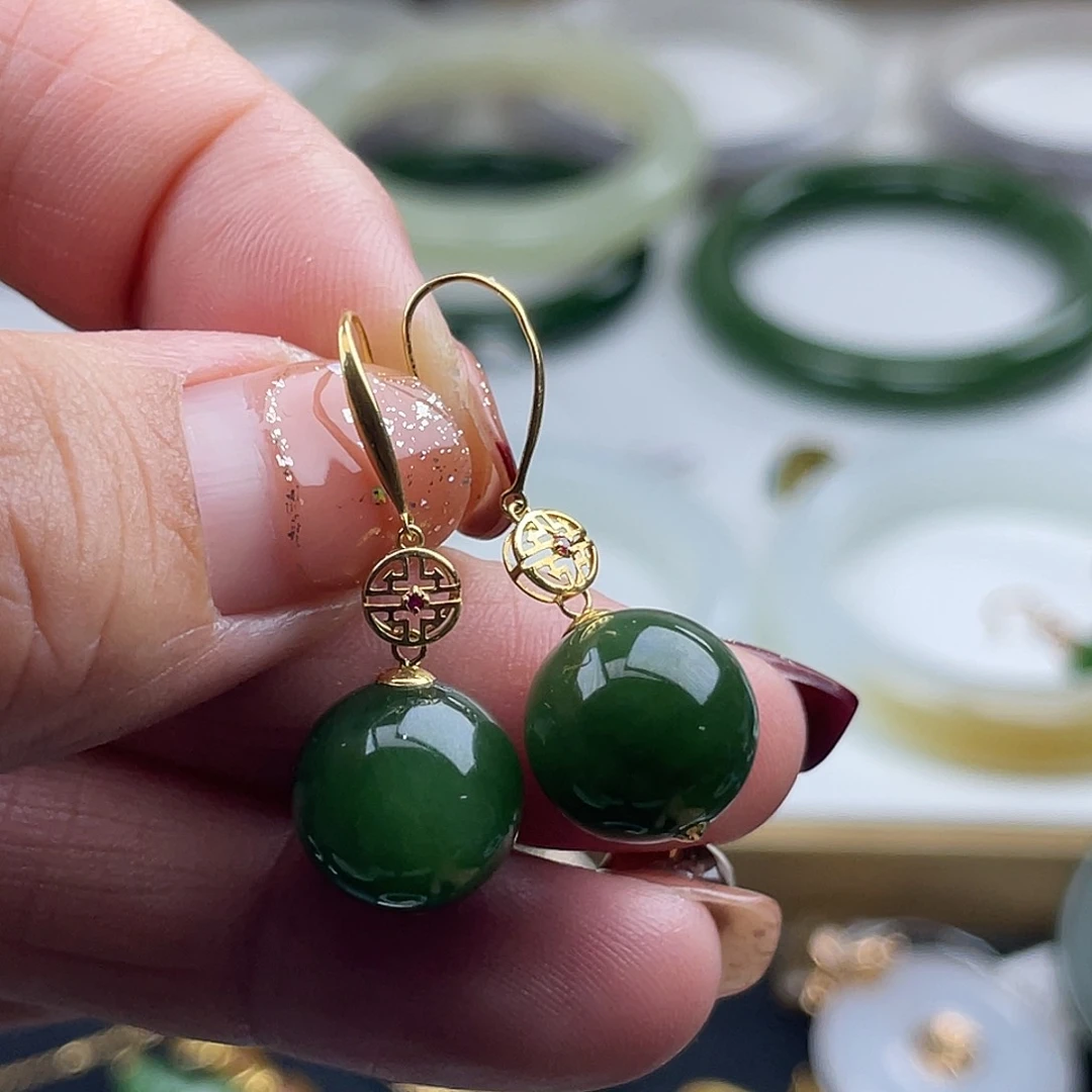 和田玉（碧玉）耳饰18K金镶嵌