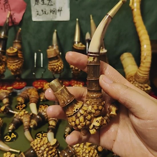 玲***理贵州特色竹根烟斗工艺品手把件