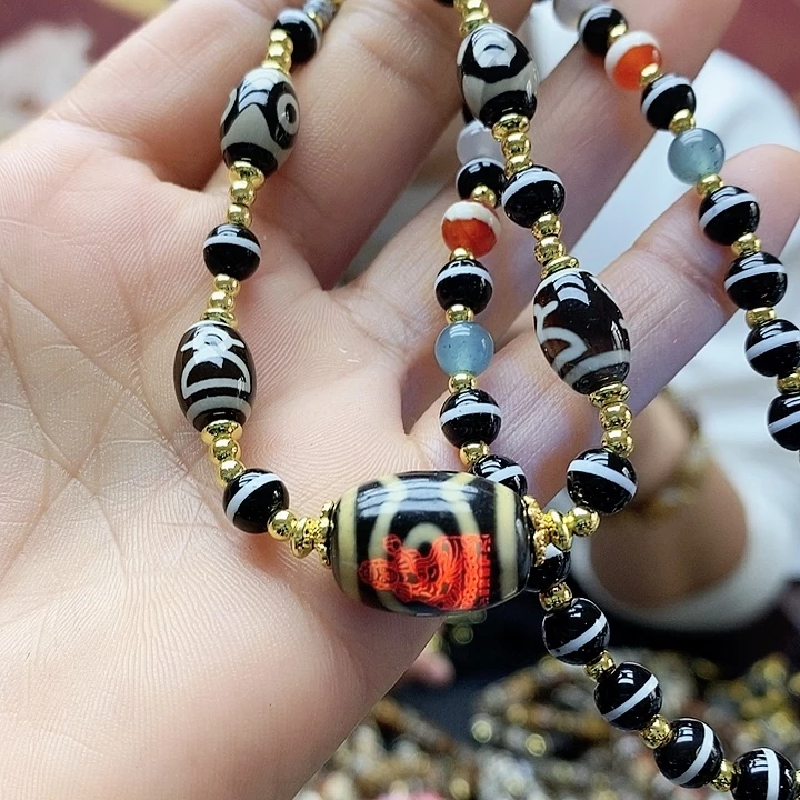 玛瑙/玉髓合金颈饰