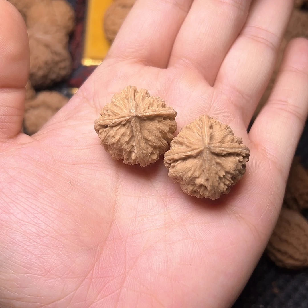 吊坠文玩核桃四棱