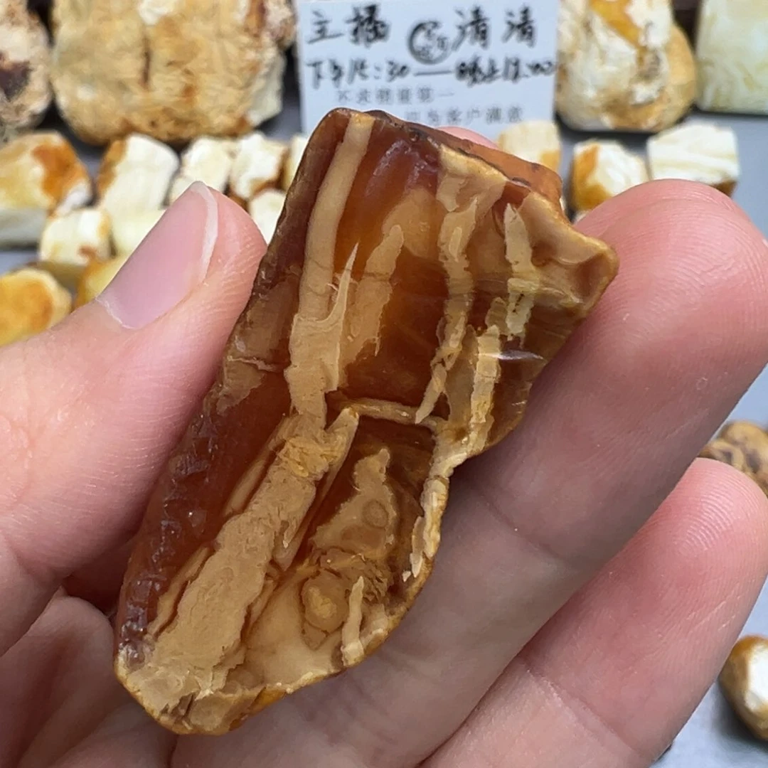 定制琥珀未镶嵌蜜蜡