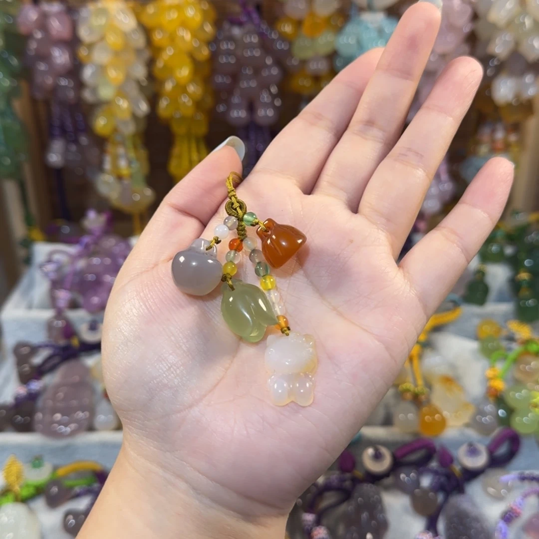 雾***茫未镶嵌手机挂件玛瑙/玉髓福利通货料子带包容点