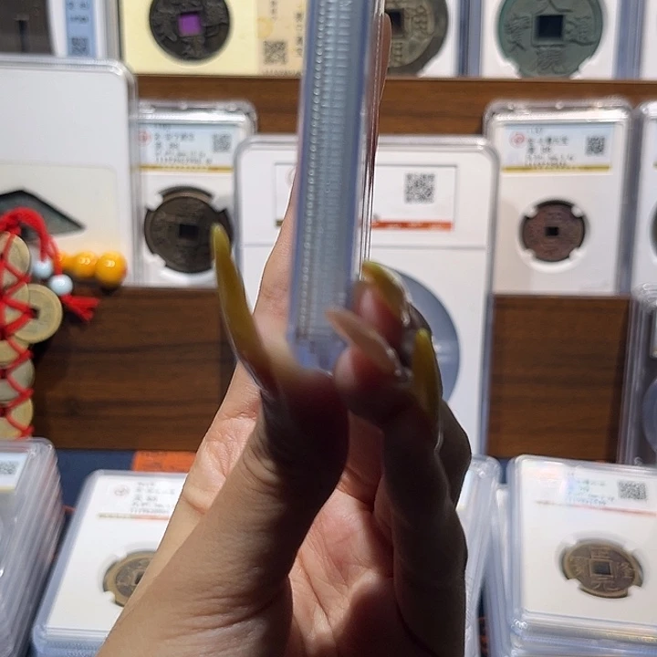 铜新m货布 保真保老 90分原状态