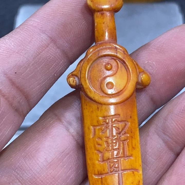 滴血莲花菩提吊坠