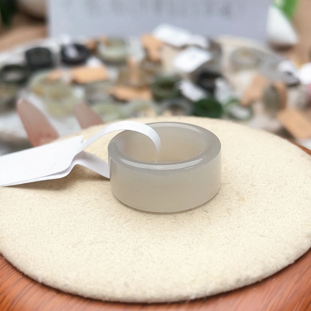 未镶嵌戒指和田玉（糖玉）c81烟灰原切18.4不退货