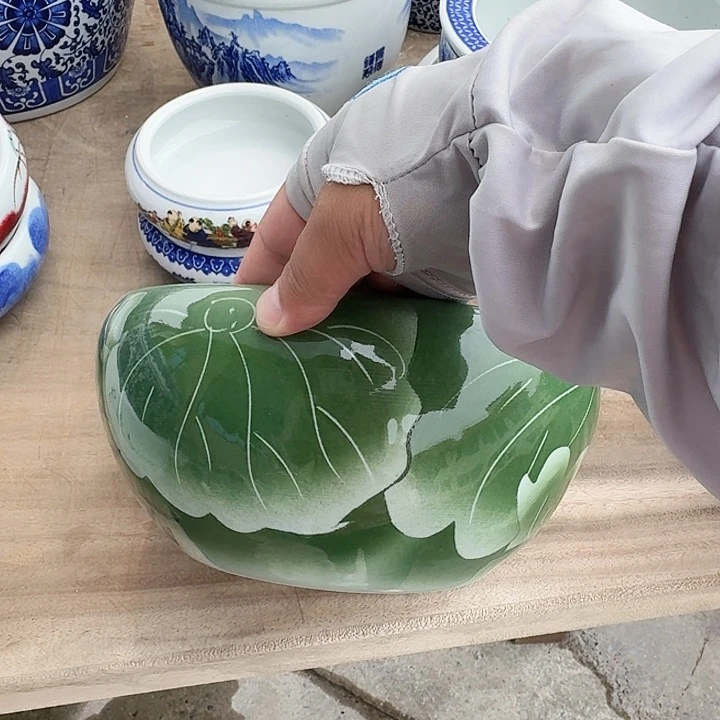 瓷片直径23，高13。。。。
