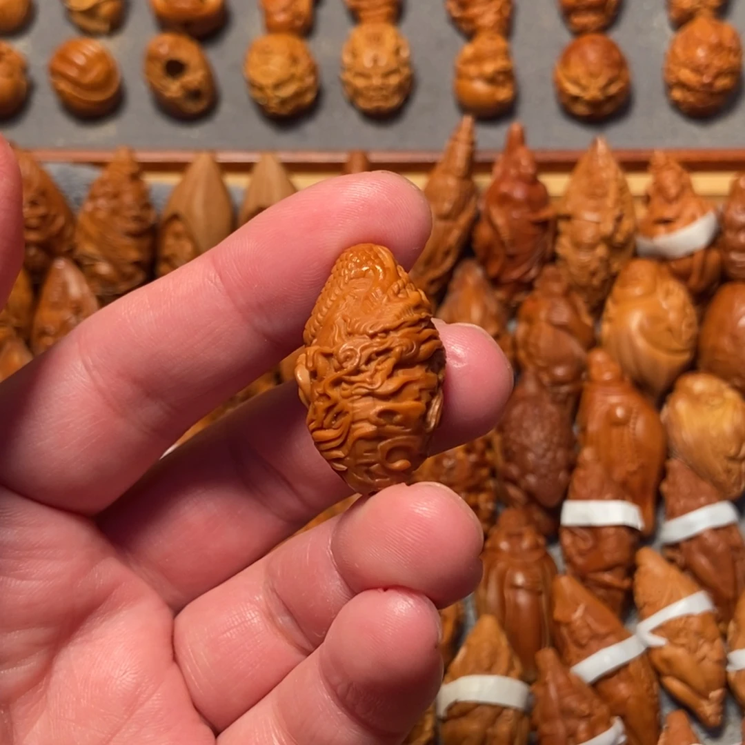 S***z手串/手链橄榄核盘龙