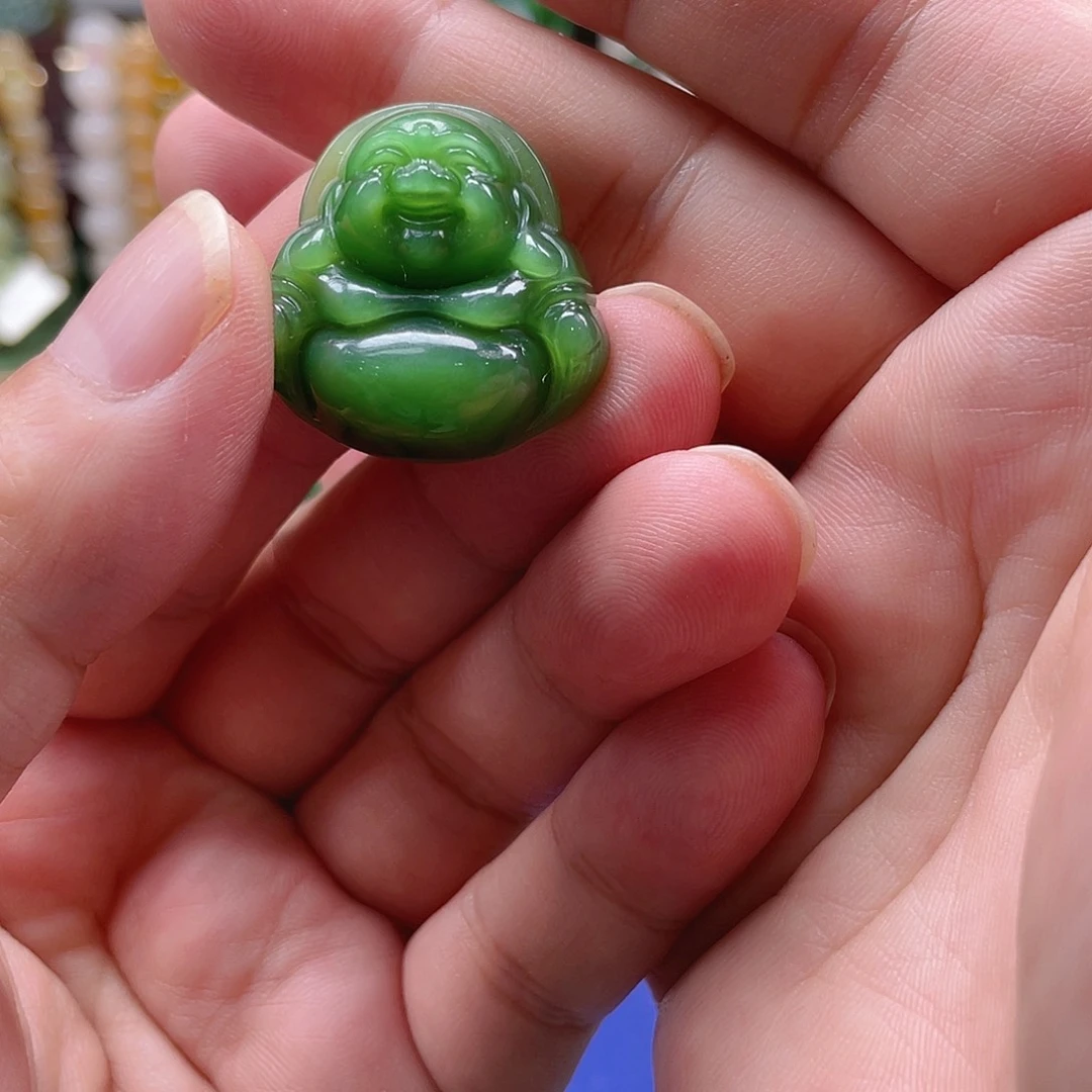 颈饰未镶嵌和田玉（碧玉）