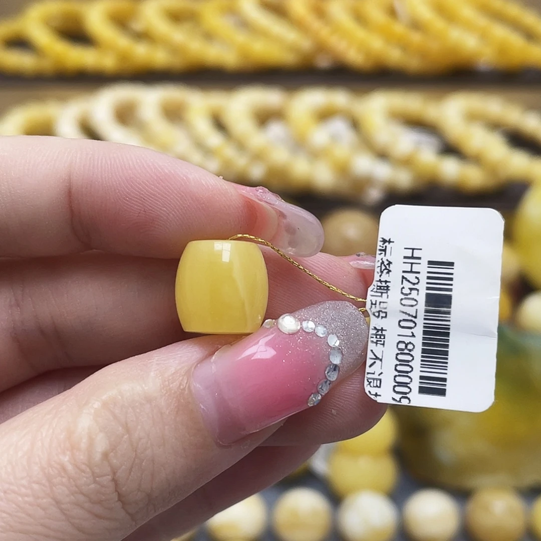 裸石琥珀未镶嵌11.2*11.3mm直切桶珠