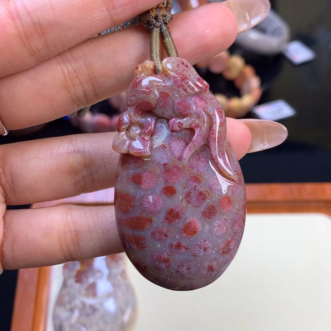 【闪购商品】颈饰未镶嵌硅化珊瑚（珊瑚玉）艾*多