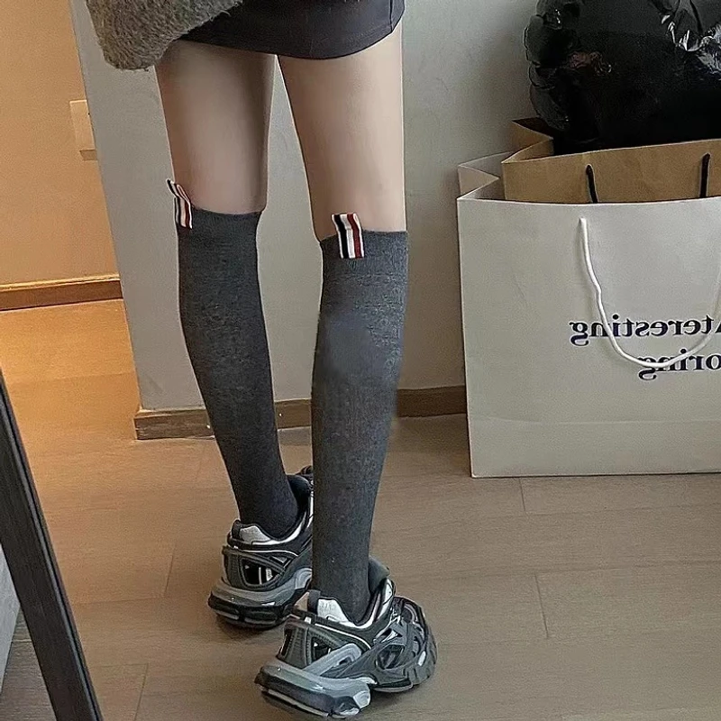 女士时尚条纹高筒袜