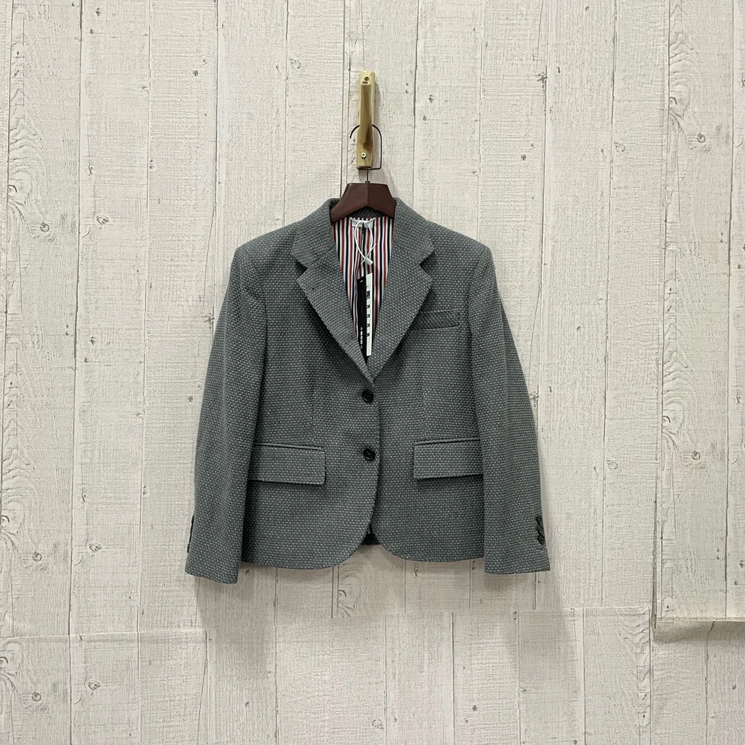 99新 THOMBROWNE zt1 TB 灰色西服 42码004904