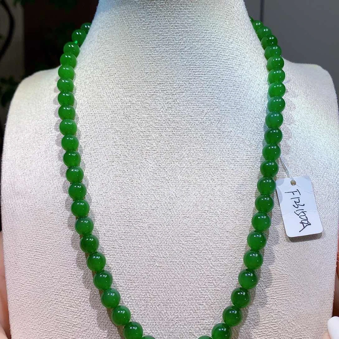 颈饰18K金镶嵌和田玉（碧玉）卡8妈妈链