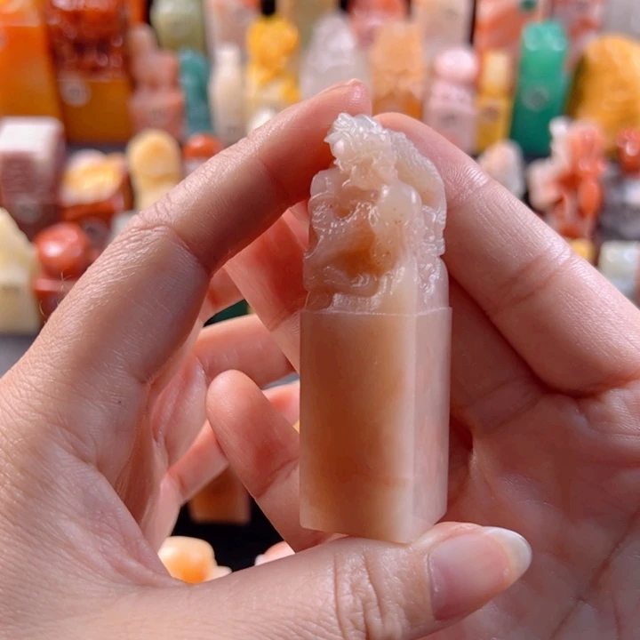 老挝石印石思**。手工定制设计，龙