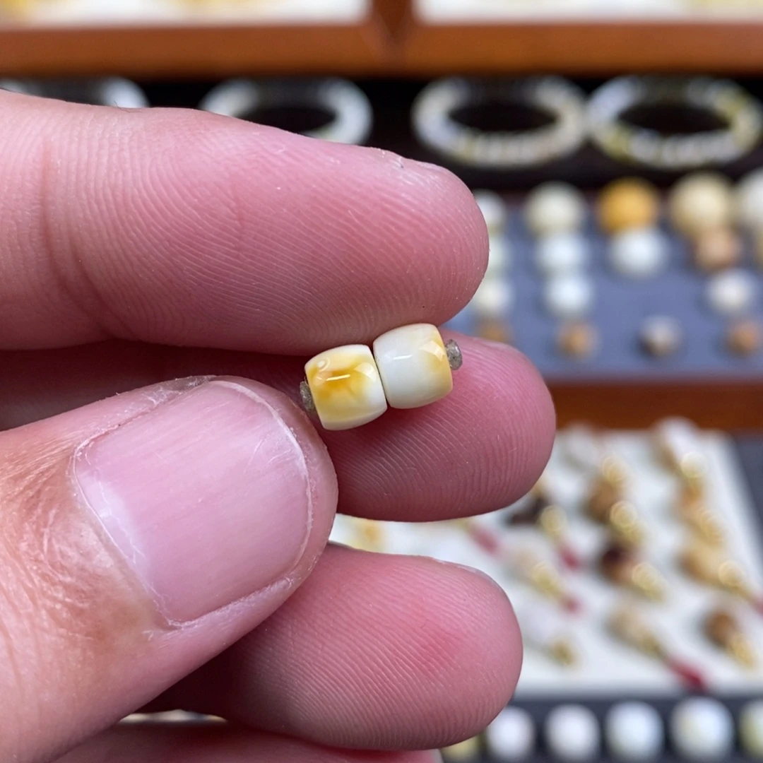 蜜蜡未镶嵌裸石配饰尺寸5.7