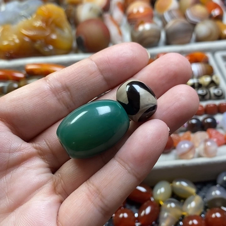 未镶嵌玛瑙/玉髓珠宝半成品绿色桶珠19mm加虎牙珠
