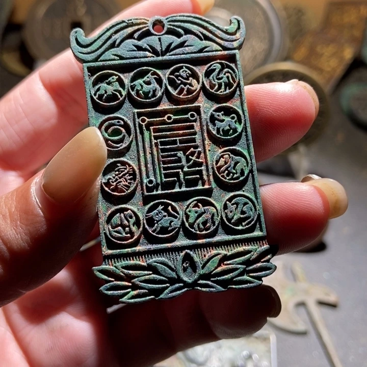 莱***多铜现代工艺品仿制品