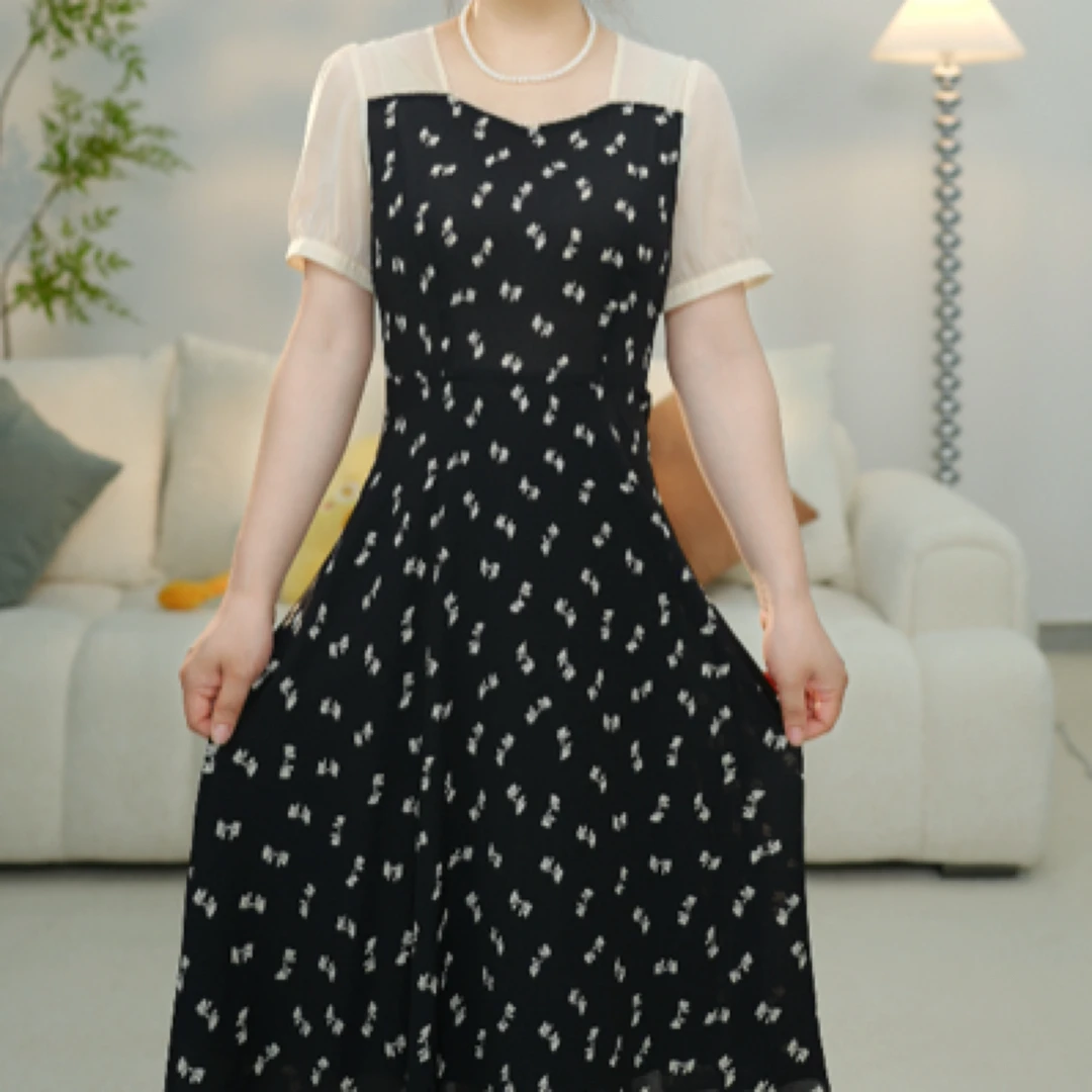 7067连衣裙显瘦气质黑色夏季长款方领