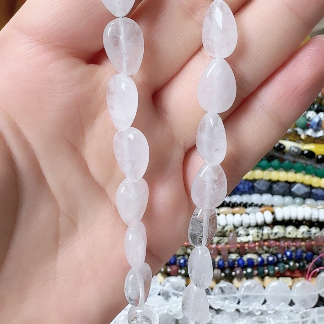 未镶嵌玛瑙/玉髓珠宝半成品白水晶水滴一条