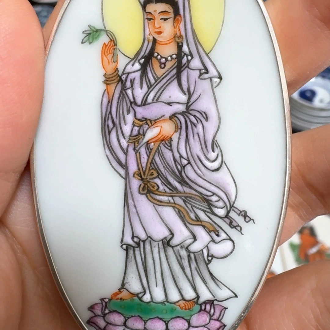 愚***人瓷片粉彩纯银观音