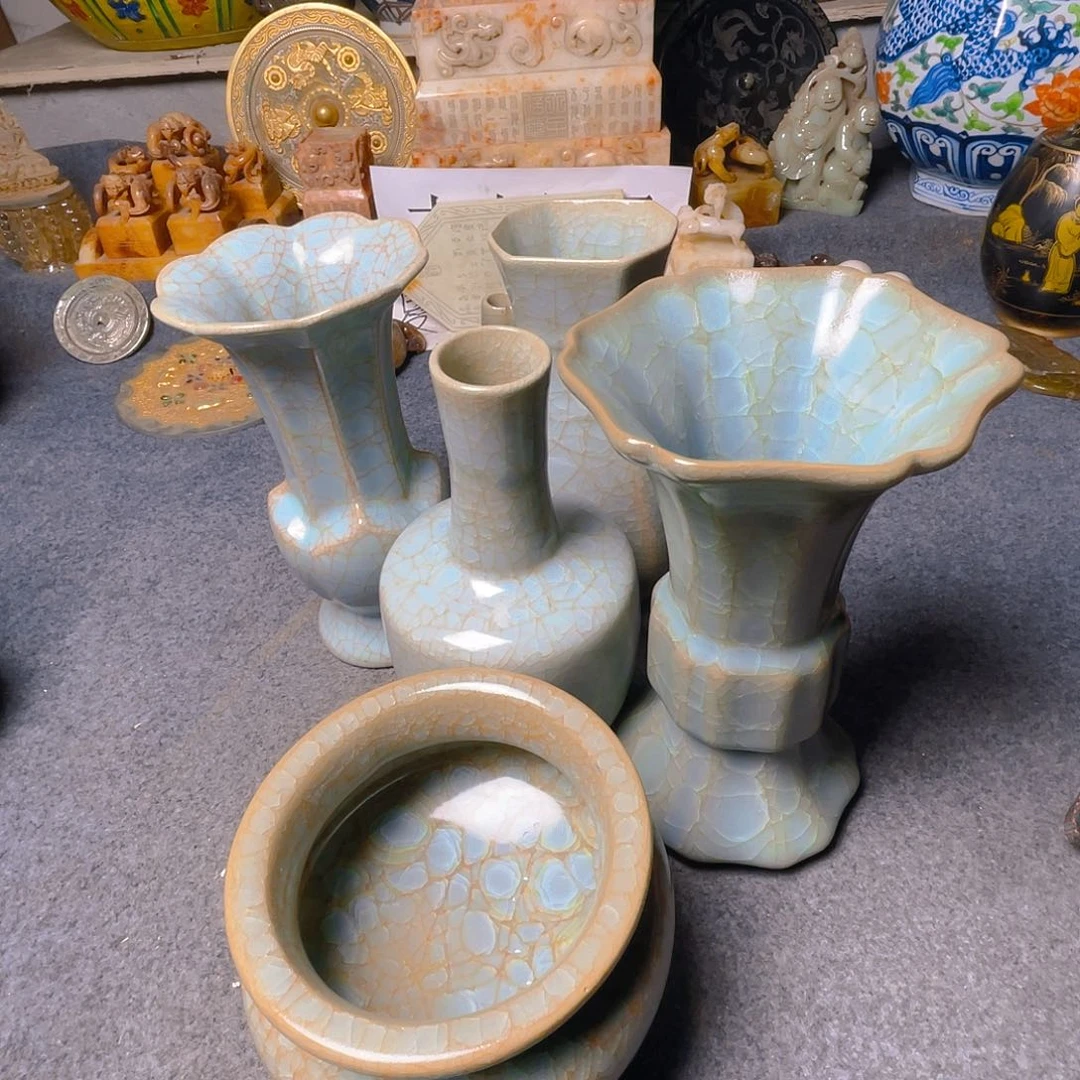 碟低****国坎坎坷坷地过了两