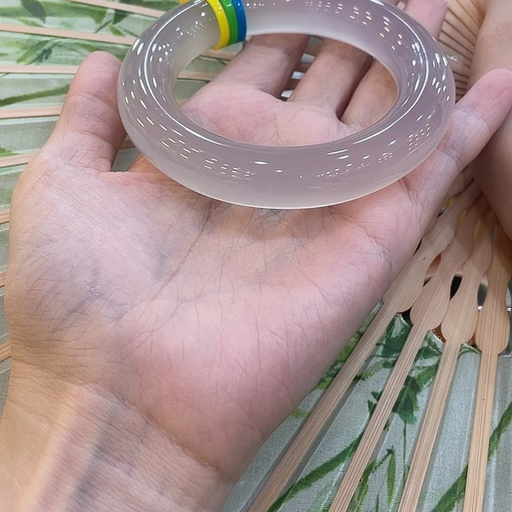 o***i玛瑙/玉髓手镯未镶嵌