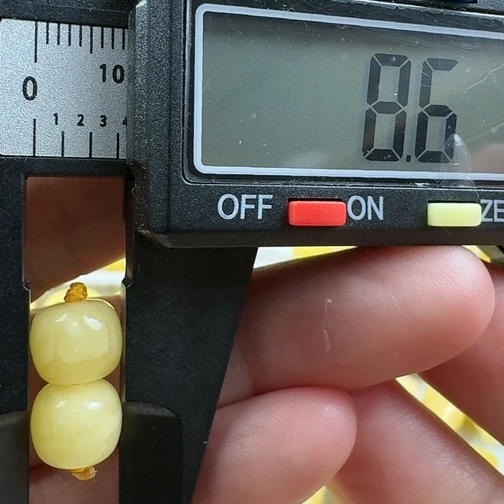 蜜蜡未镶嵌裸石23