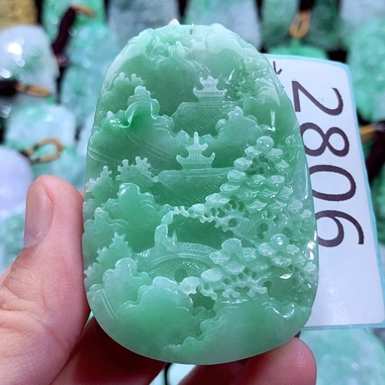吊坠(不含链)未镶嵌翡翠