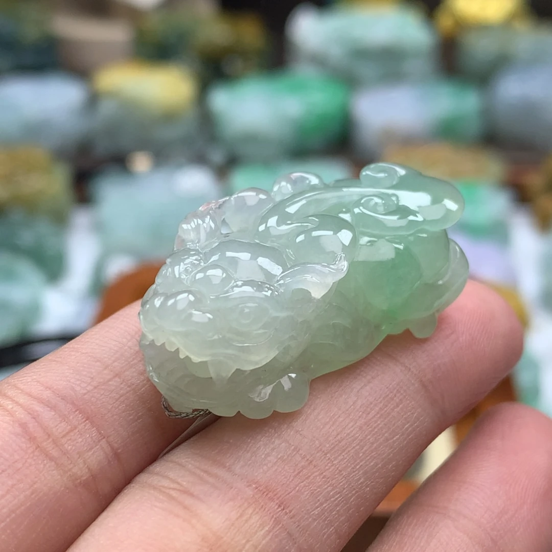 翡翠未镶嵌颈饰貔貅19