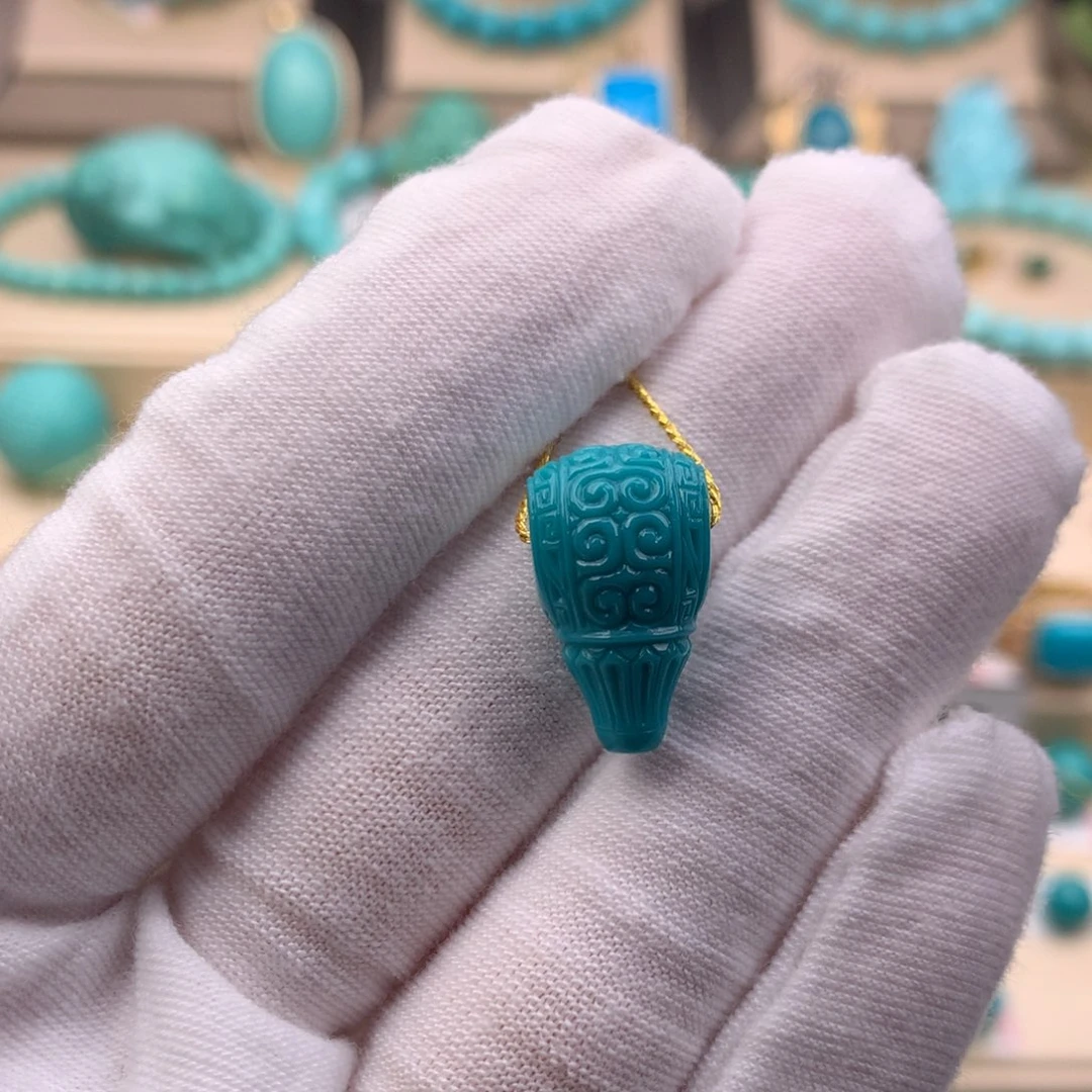 绿松石未镶嵌珠宝奇石10.6