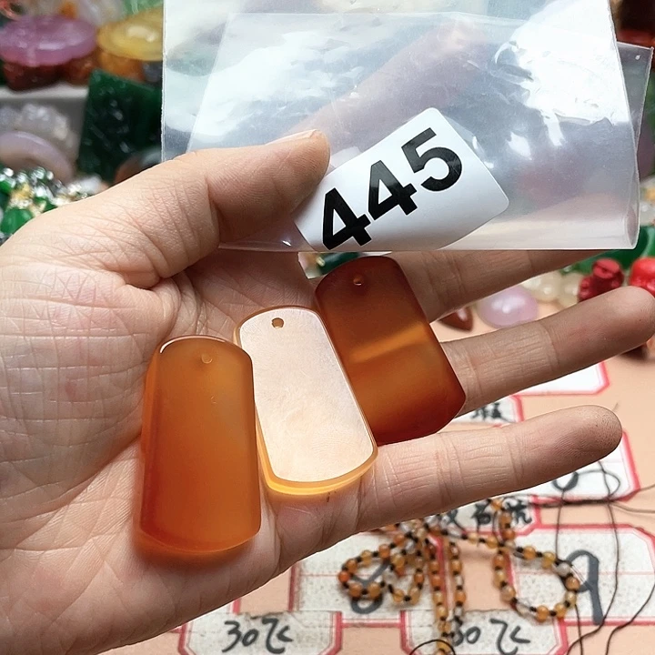玛瑙/玉髓颈饰合金《**》