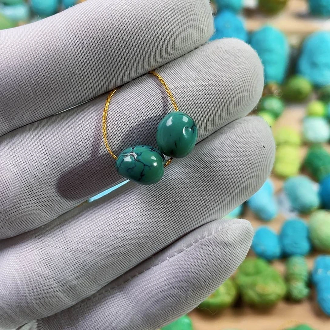 绿松石未镶嵌珠宝奇石