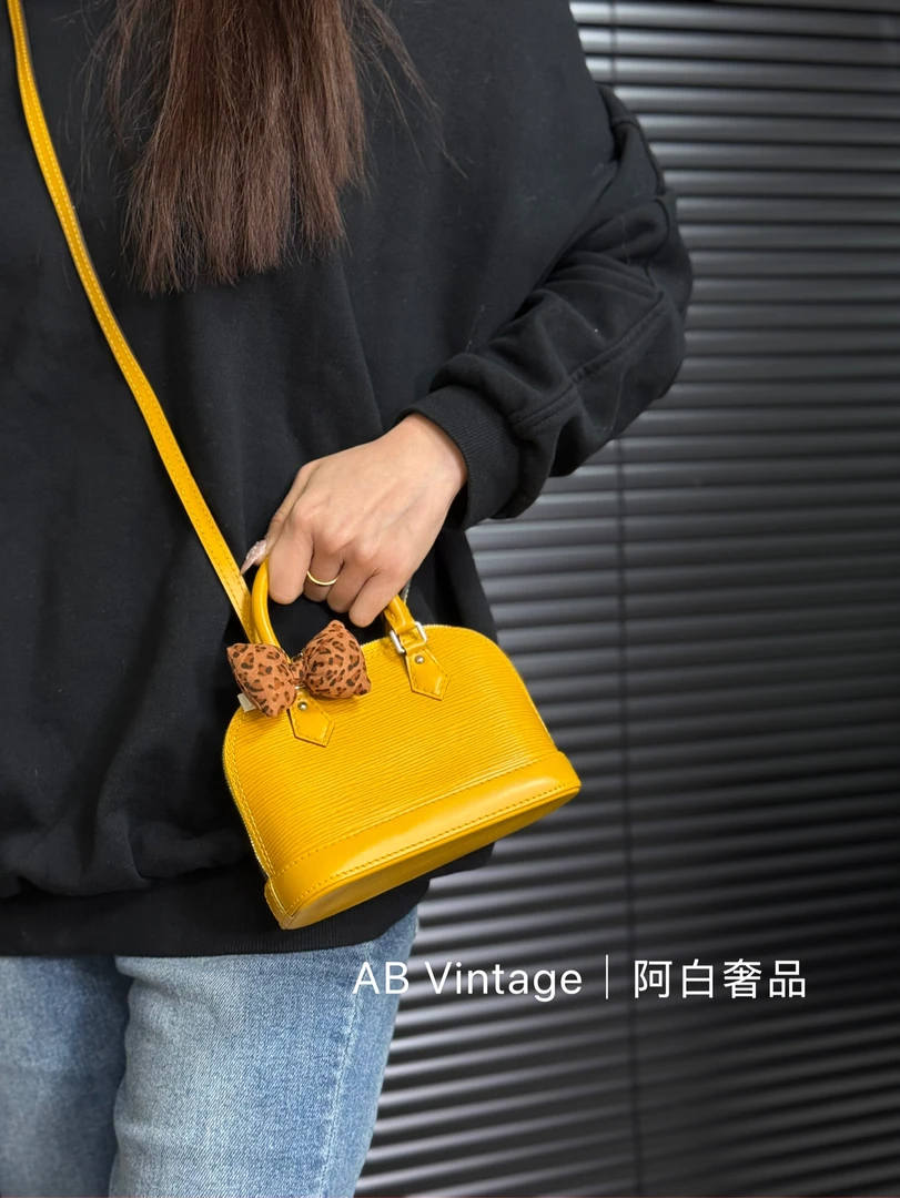 95新 LouisVuitton/路易威登 阿白奢品/LV mini贝壳包