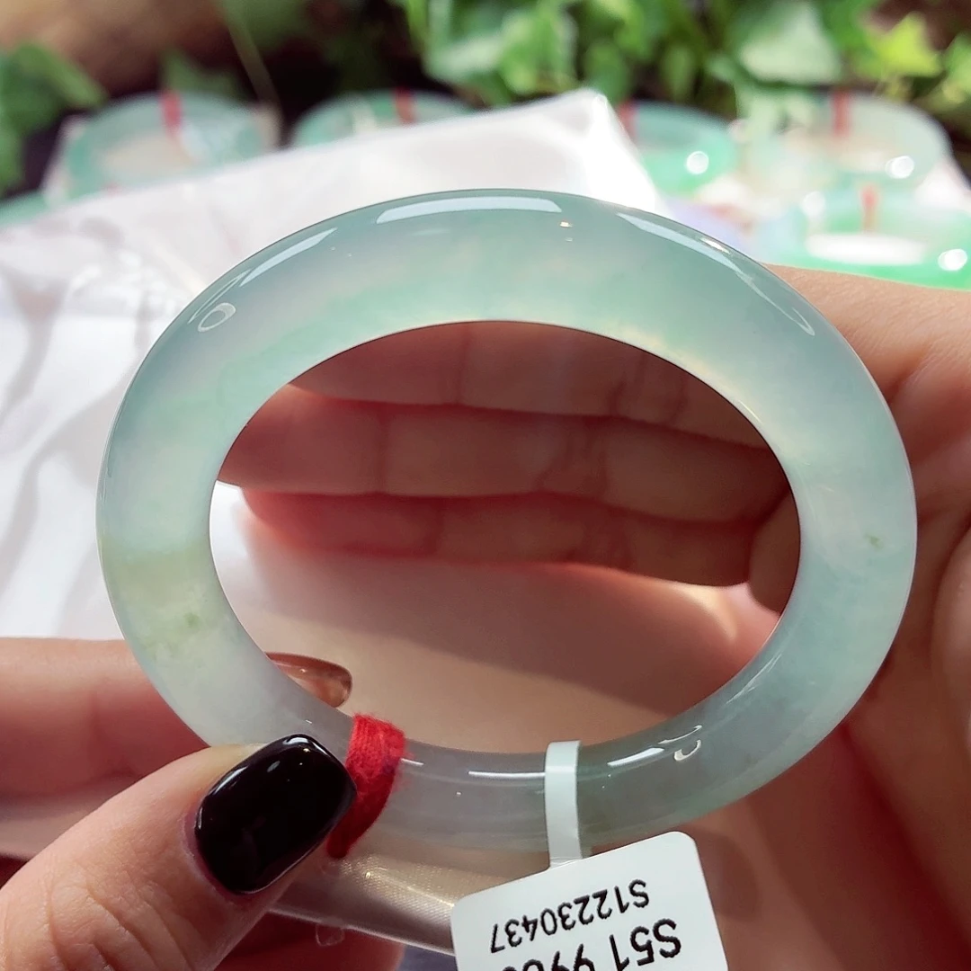 翡翠未镶嵌手镯（圆镯）冰透起双眼皮冰晴绿68-061