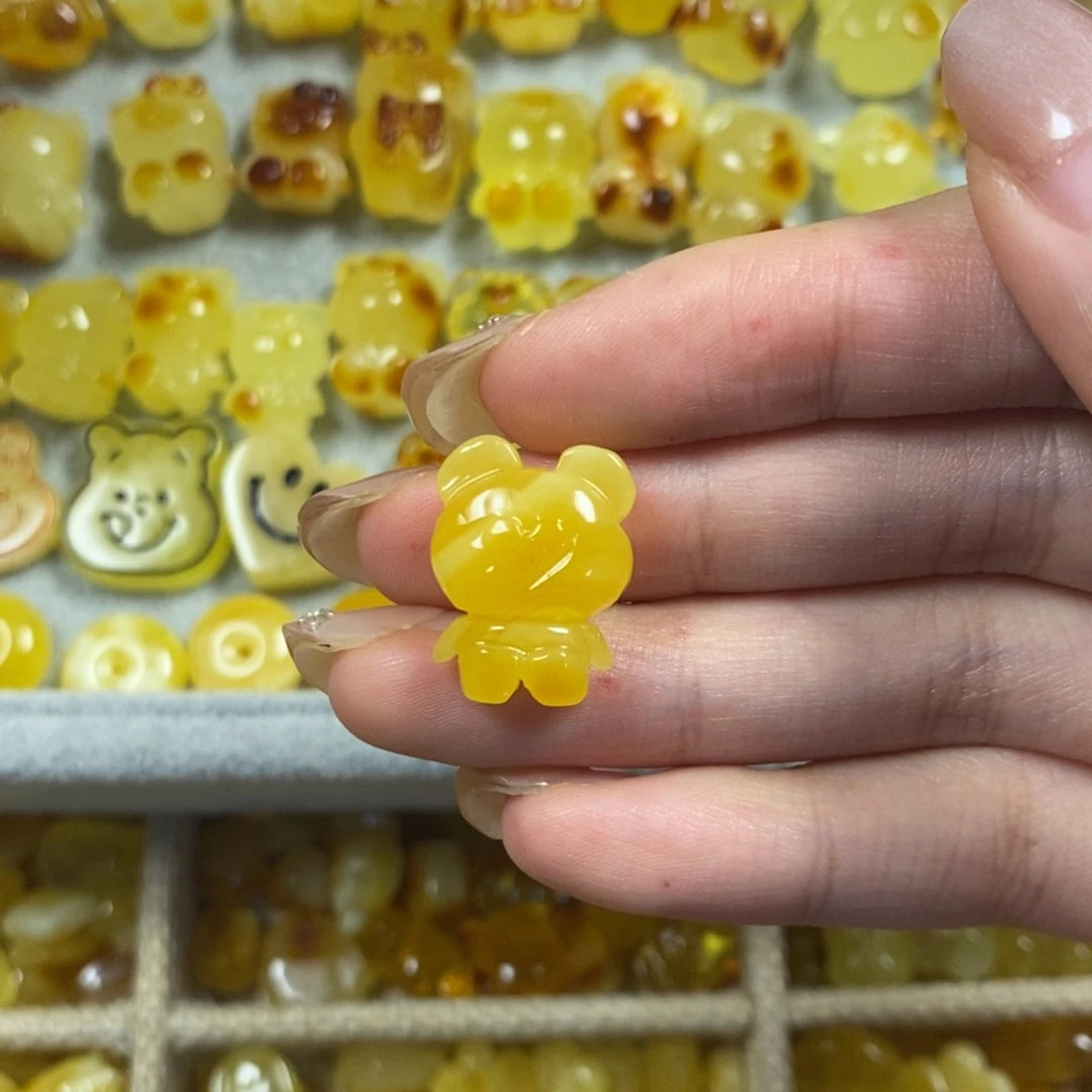 未镶嵌琥珀裸石困****小熊