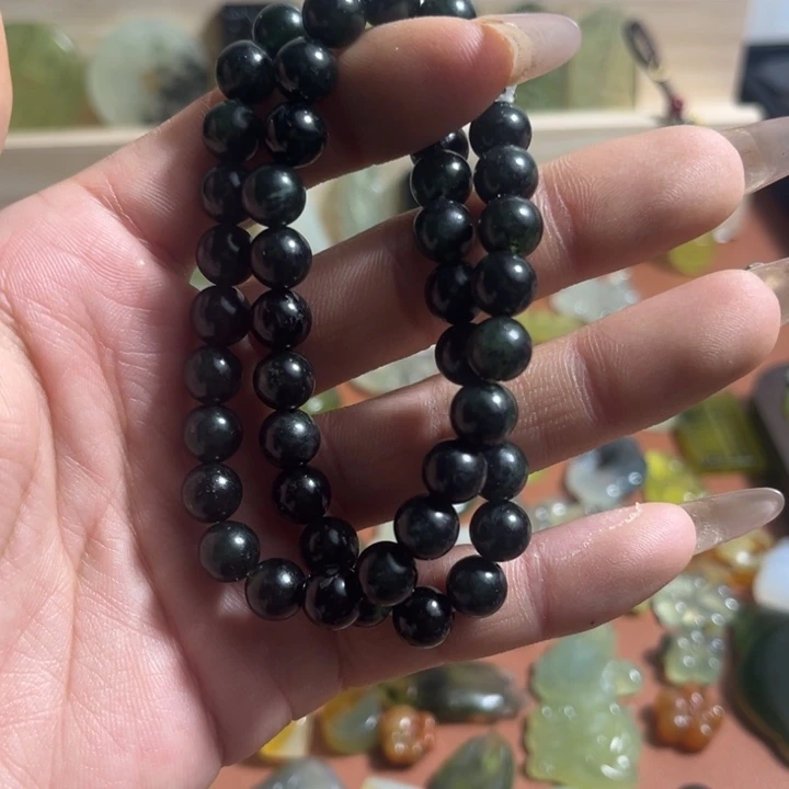 蛇纹石玉合金颈饰