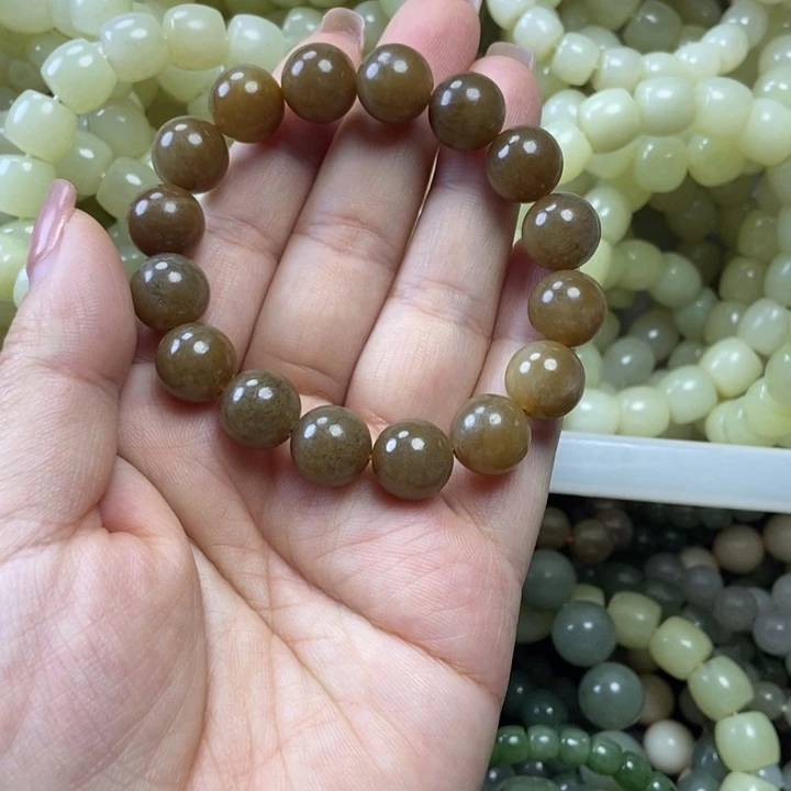 颈饰未镶嵌和田玉卡12
