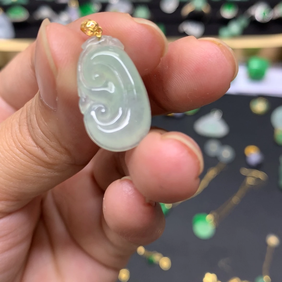 吊坠(不含链)18K金镶嵌翡翠有纹裂
