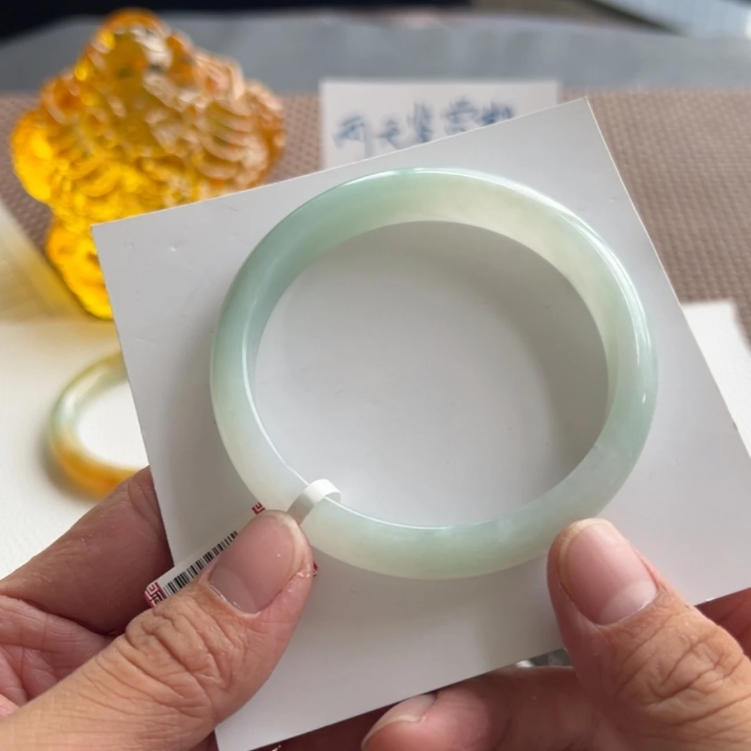 翡翠未镶嵌手镯4号69