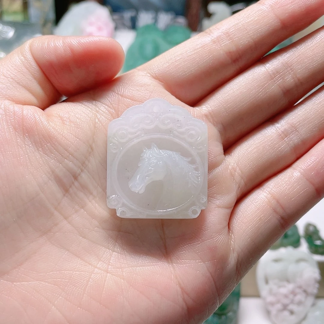 独山玉未镶嵌颈饰大*