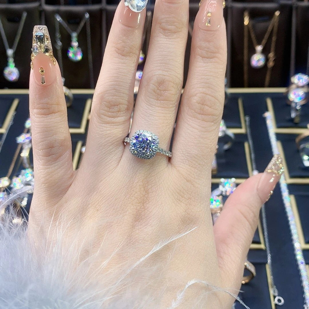 合成碳硅石（莫桑石）戒指/指环18K金镶嵌南*