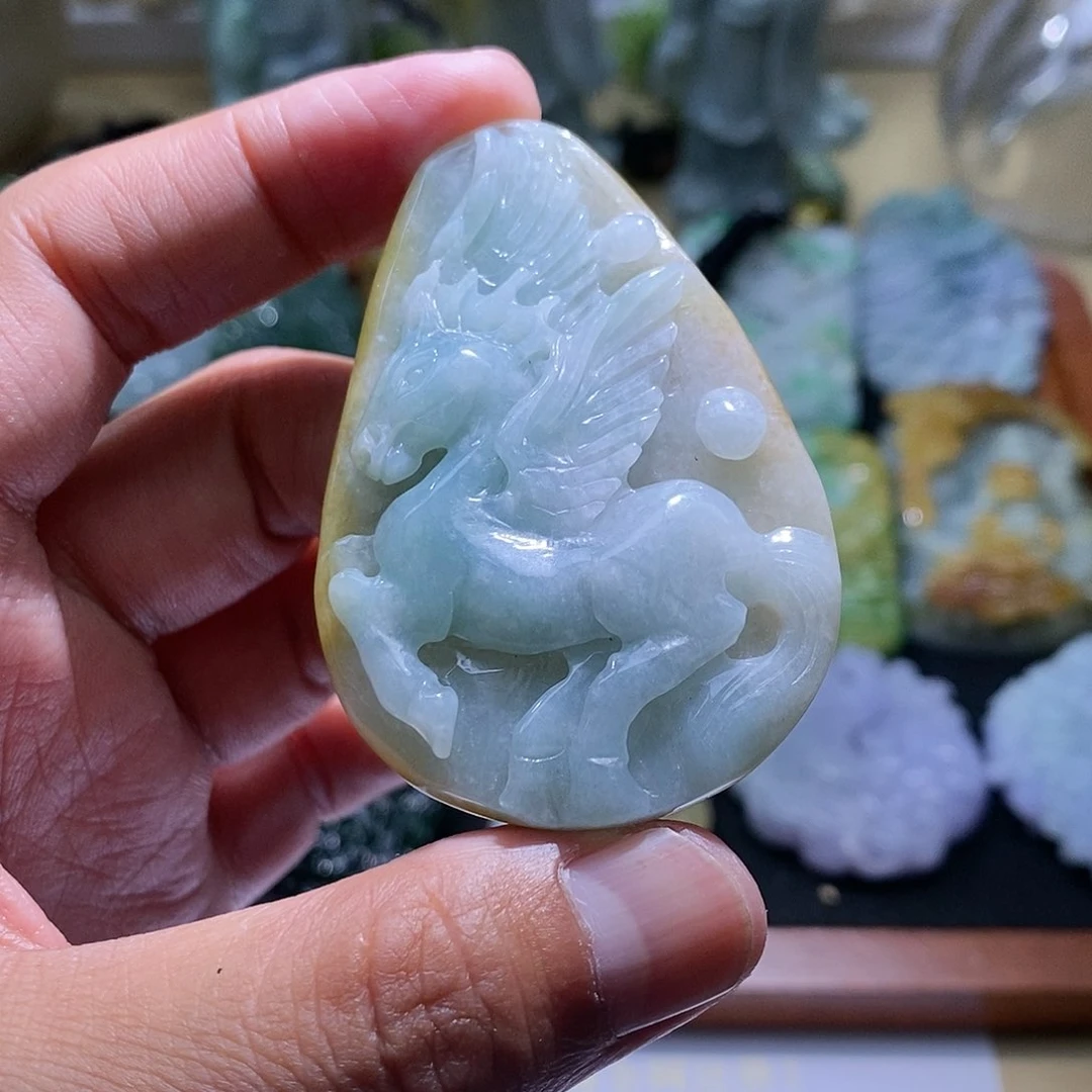 【闪购商品】翡翠颈饰未镶嵌马