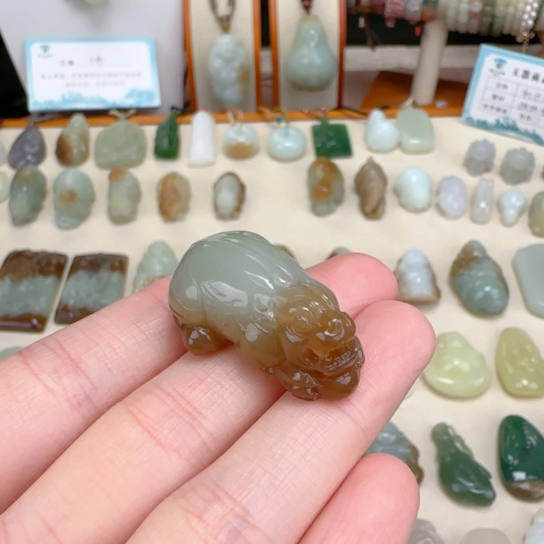 春***天颈饰未镶嵌和田玉