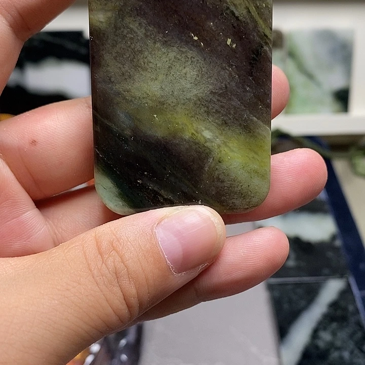 独山玉未镶嵌无事牌