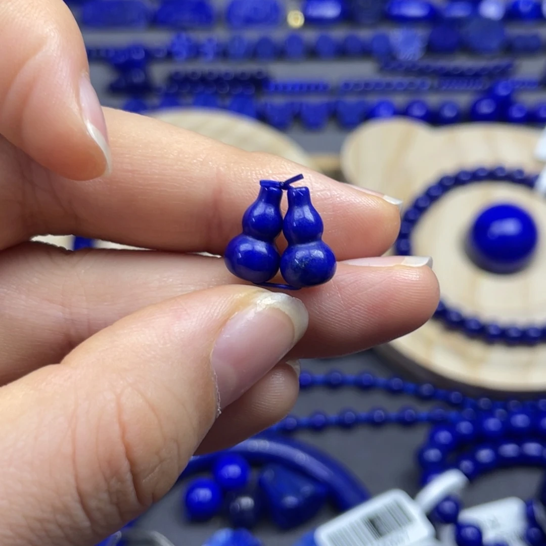 青金石未镶嵌小葫芦